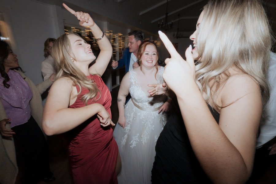 AngelaBrushePhotography_WEDDING_B&J_050626_SNEAKPEEKS-200.jpg