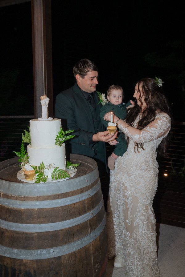 AngelaBrushePhotography_WEDDING_H&J_120626_SNEAKPEEKS-147.jpg