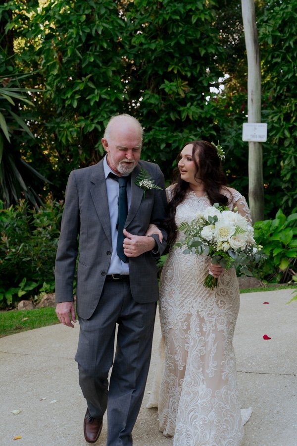 AngelaBrushePhotography_WEDDING_H&J_120626_SNEAKPEEKS-55.jpg