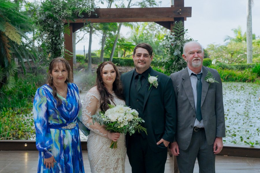 AngelaBrushePhotography_WEDDING_H&J_120626_SNEAKPEEKS-86.jpg