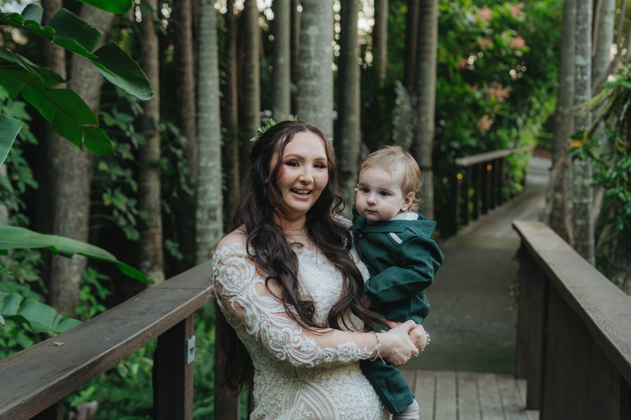 AngelaBrushePhotography_WEDDING_H&J_120626_SNEAKPEEKS-90.jpg