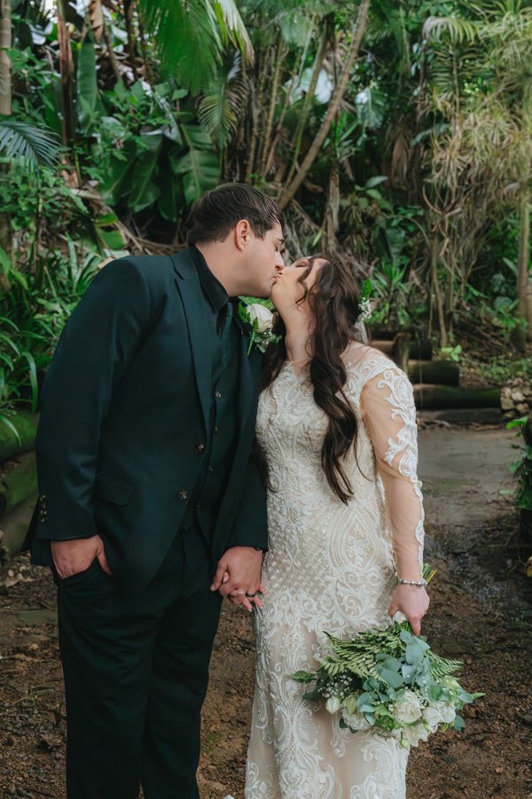 AngelaBrushePhotography_WEDDING_H&J_120626_SNEAKPEEKS-97.jpg