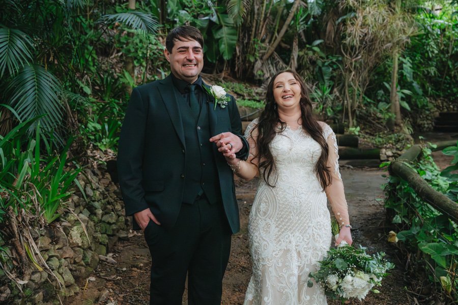 AngelaBrushePhotography_WEDDING_H&J_120626_SNEAKPEEKS-98.jpg