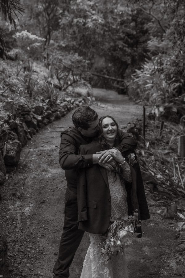 AngelaBrushePhotography_WEDDING_H&J_120626_SNEAKPEEKS-101.jpg