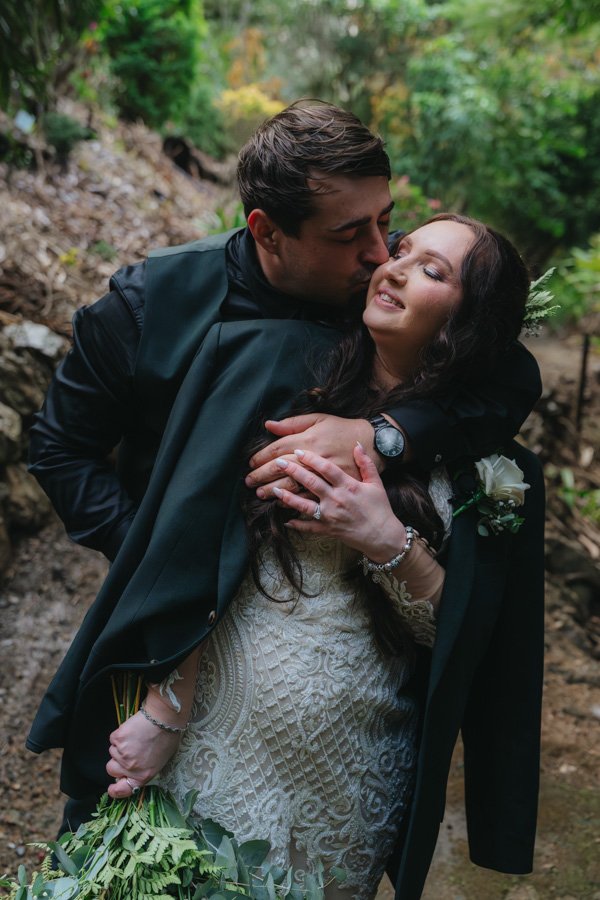 AngelaBrushePhotography_WEDDING_H&J_120626_SNEAKPEEKS-102.jpg