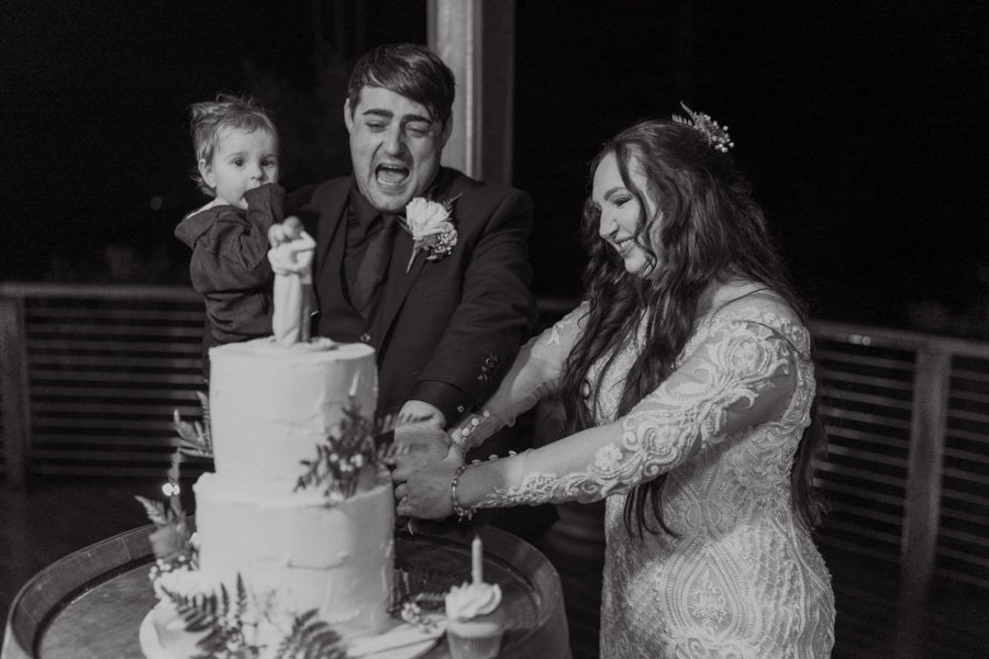 AngelaBrushePhotography_WEDDING_H&J_120626_SNEAKPEEKS-148.jpg