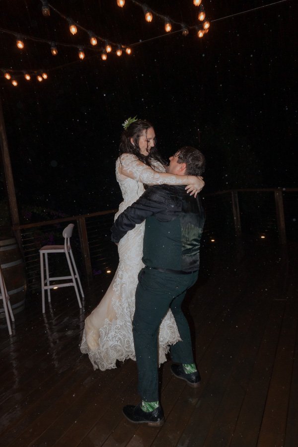 AngelaBrushePhotography_WEDDING_H&J_120626_SNEAKPEEKS-179.jpg