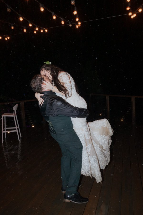 AngelaBrushePhotography_WEDDING_H&J_120626_SNEAKPEEKS-181.jpg