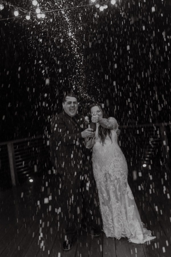 AngelaBrushePhotography_WEDDING_H&J_120626_SNEAKPEEKS-188.jpg