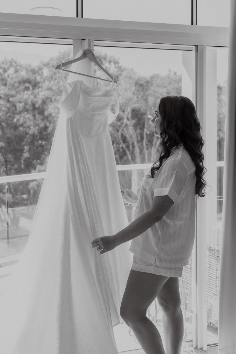 AngelaBrushePhotography_WEDDING_200726_O&T_SNEAKPEEKS-18.jpg