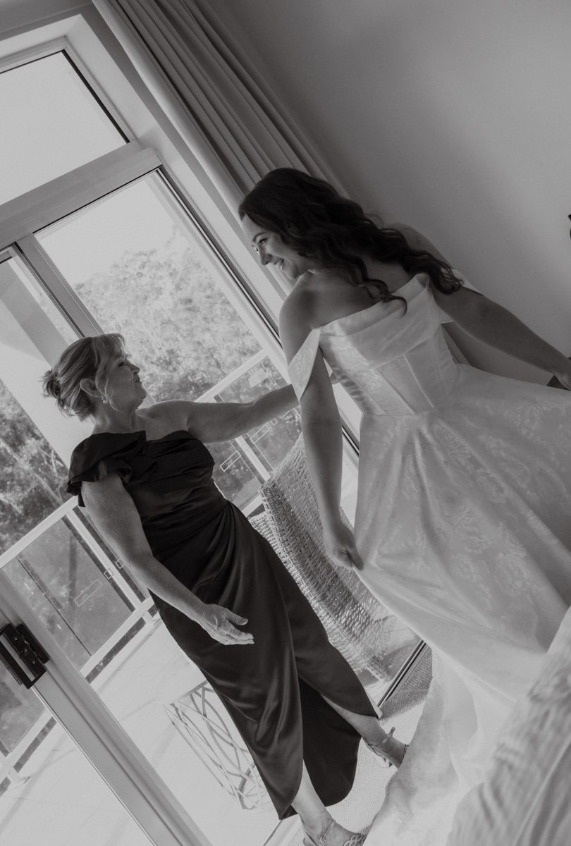 AngelaBrushePhotography_WEDDING_200726_O&T_SNEAKPEEKS-22.jpg