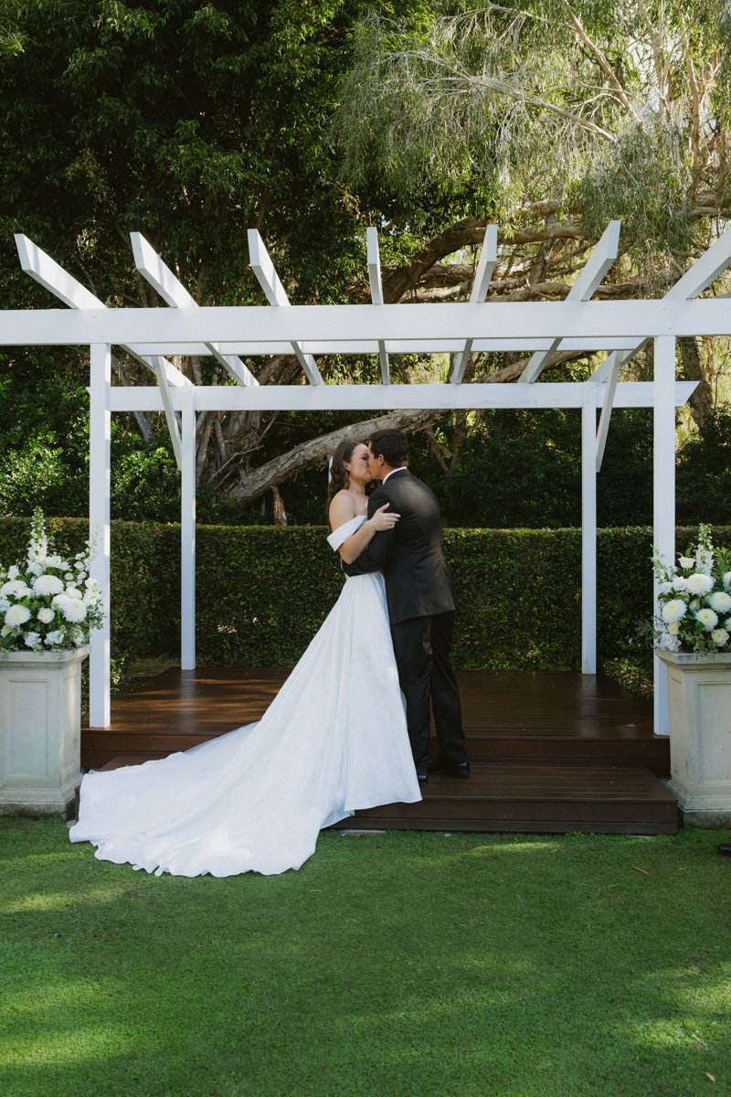 AngelaBrushePhotography_WEDDING_200726_O&T_SNEAKPEEKS-71.jpg