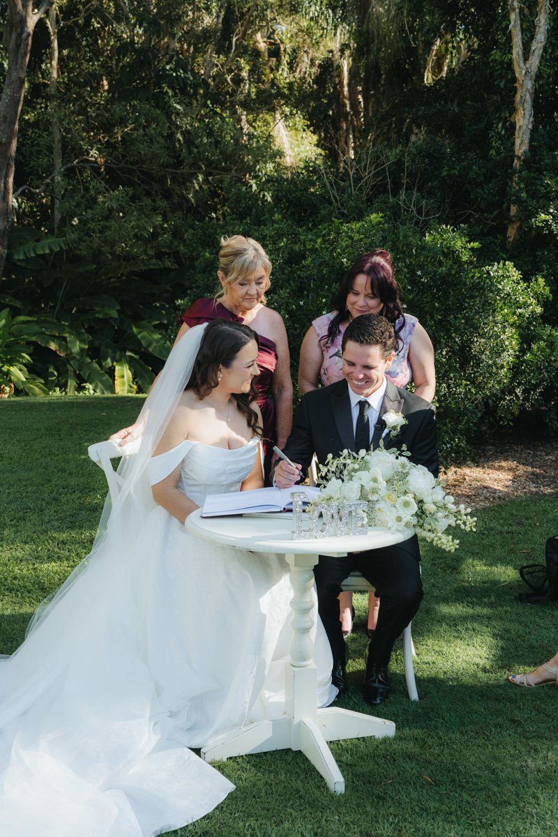 AngelaBrushePhotography_WEDDING_200726_O&T_SNEAKPEEKS-74.jpg