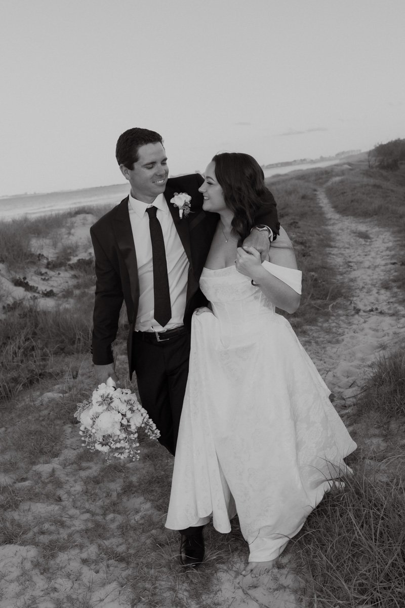 AngelaBrushePhotography_WEDDING_200726_O&T_SNEAKPEEKS-122.jpg