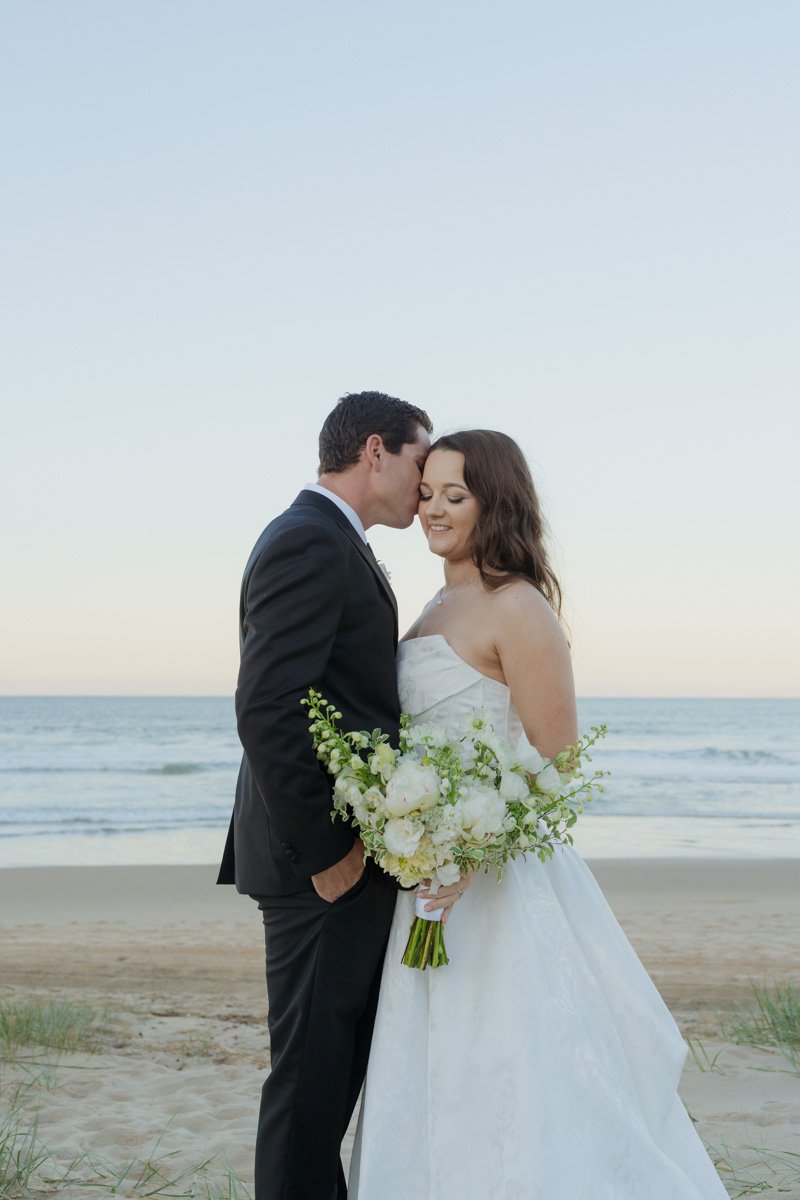 AngelaBrushePhotography_WEDDING_200726_O&T_SNEAKPEEKS-142.jpg