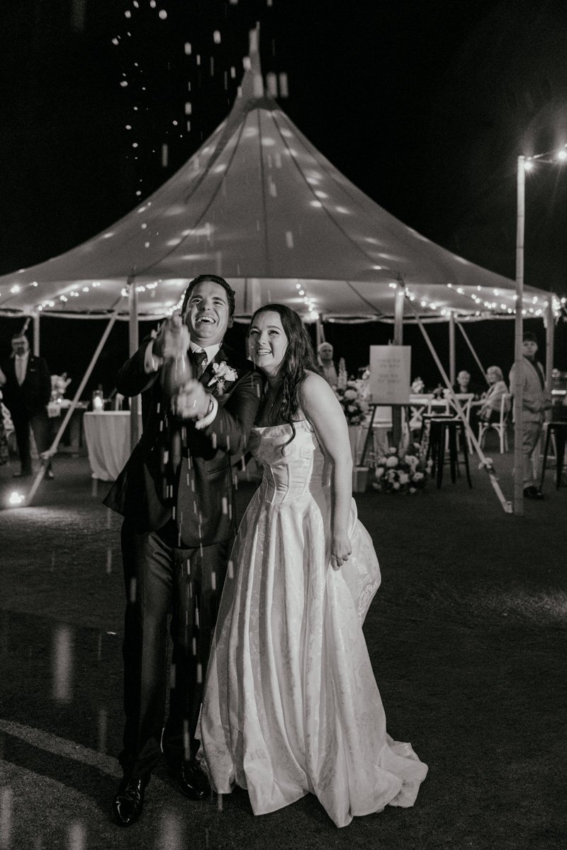 AngelaBrushePhotography_WEDDING_200726_O&T_SNEAKPEEKS-174.jpg