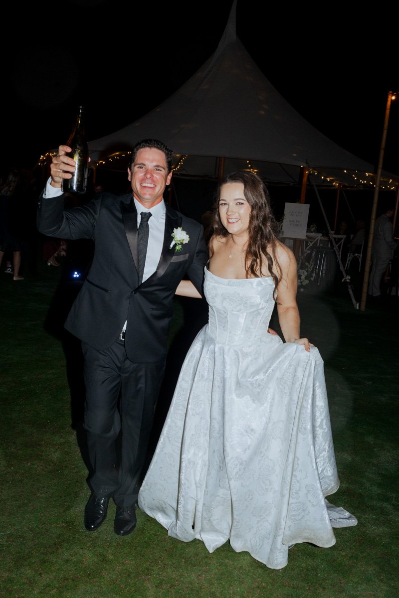 AngelaBrushePhotography_WEDDING_200726_O&T_SNEAKPEEKS-176.jpg