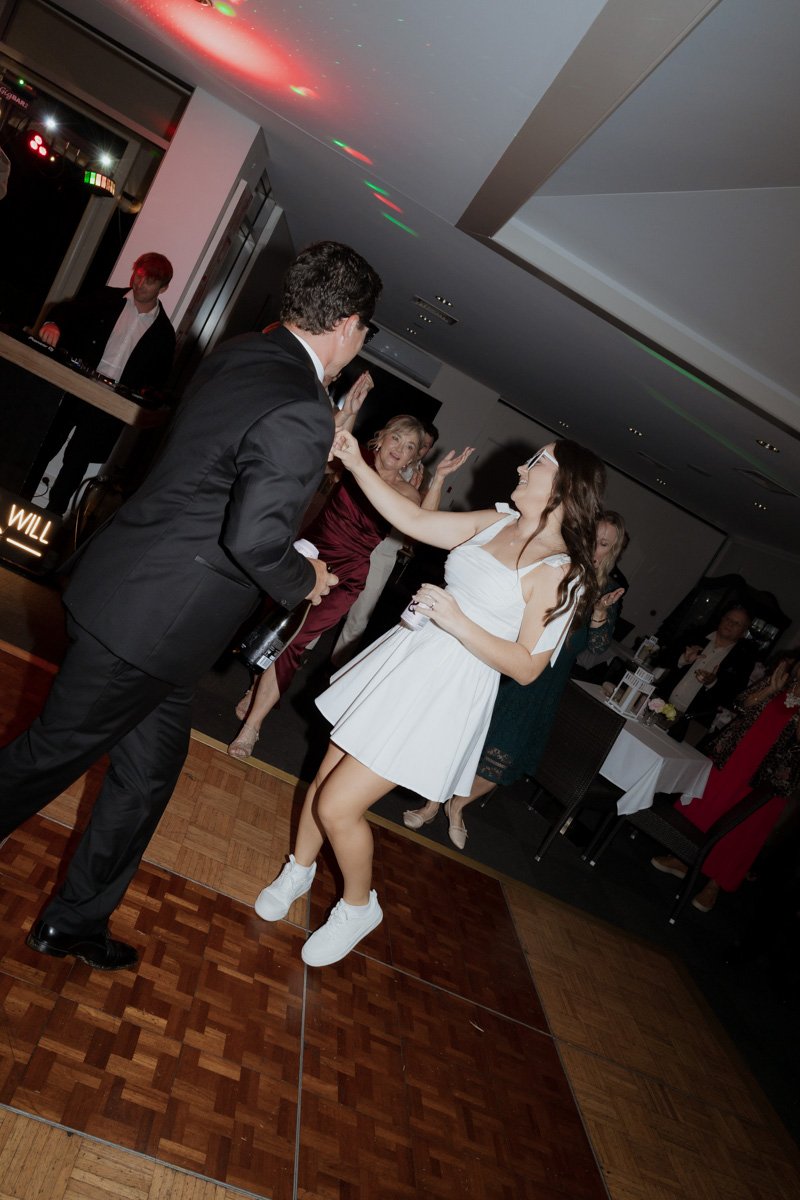 AngelaBrushePhotography_WEDDING_200726_O&T_SNEAKPEEKS-180.jpg