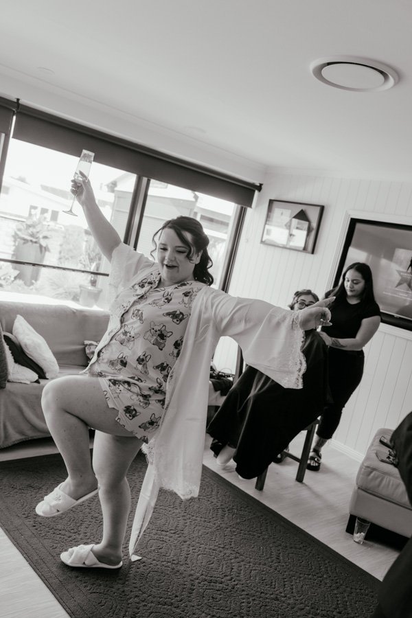 AngelaBrushePhotography_WEDDING_250626_J&S_SNEAKPEEKS-20.jpg