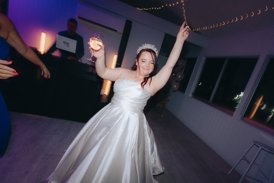 AngelaBrushePhotography_WEDDING_250626_J&S_SNEAKPEEKS-157.jpg