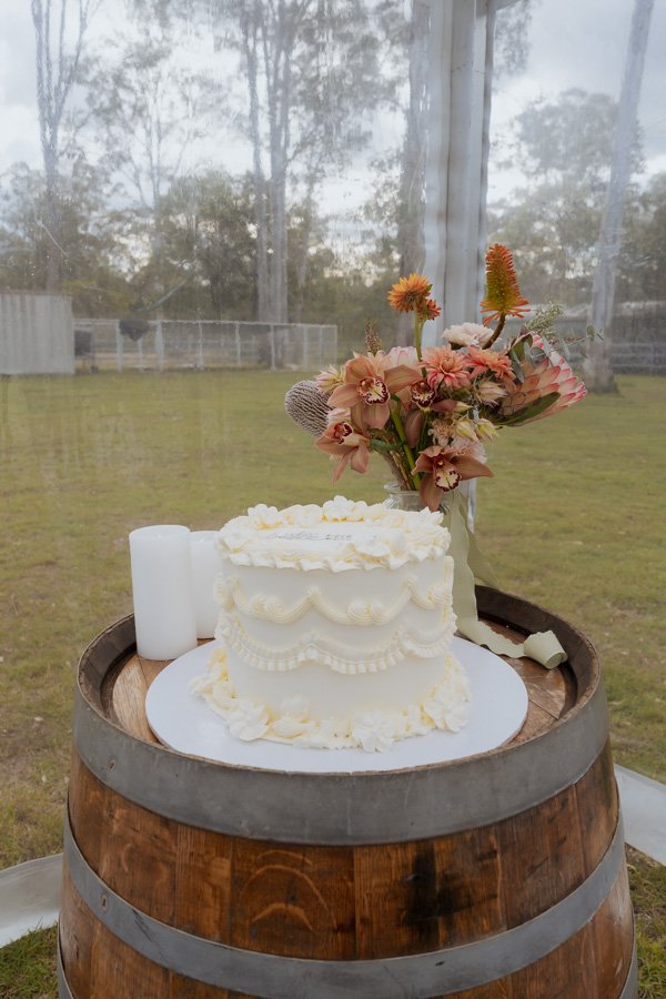AngelaBrushePhotography_WEDDING_270626_E&C_SNEAKPEEKS-1.jpg
