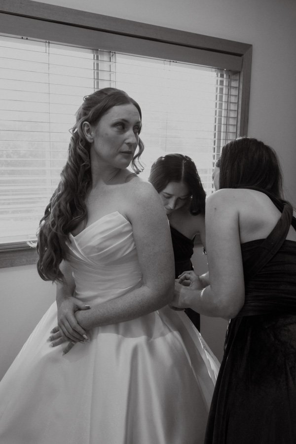 AngelaBrushePhotography_WEDDING_180726_N&P_SNEAKPEEKS-37.jpg
