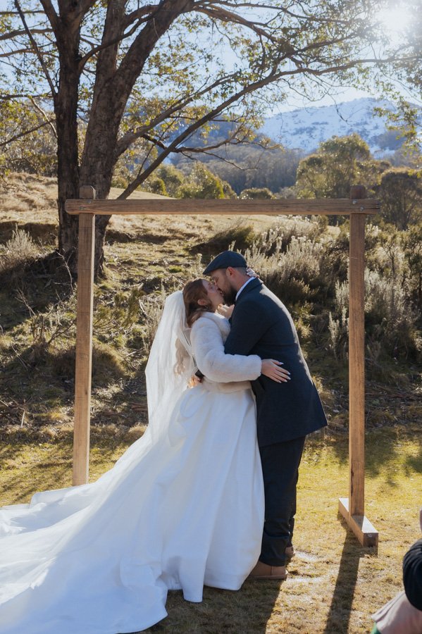 AngelaBrushePhotography_WEDDING_180726_N&P_SNEAKPEEKS-77.jpg
