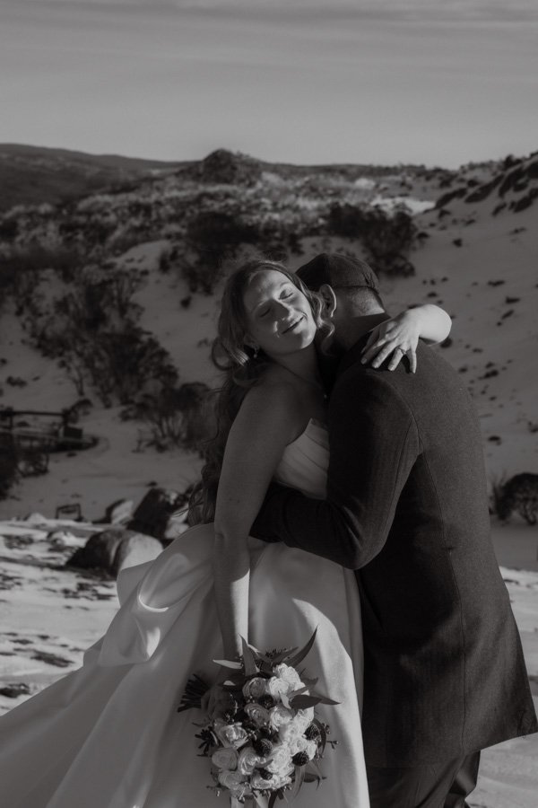 AngelaBrushePhotography_WEDDING_180726_N&P_SNEAKPEEKS-125.jpg