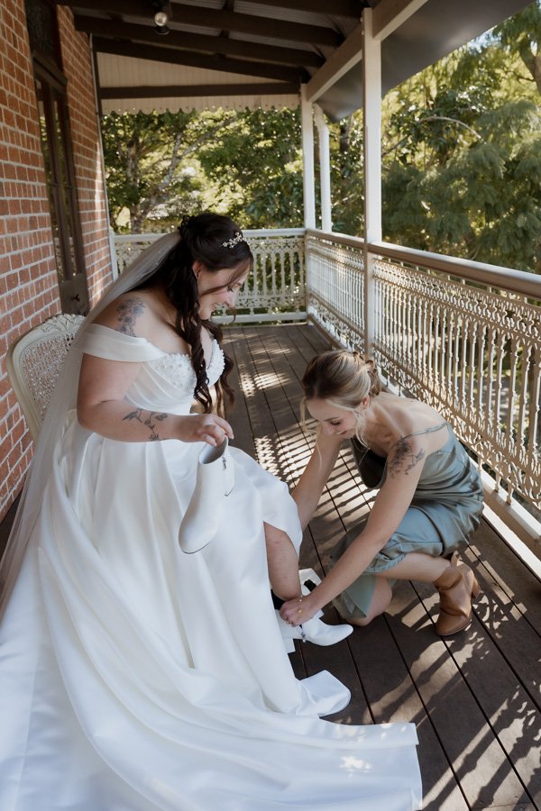 AngelaBrushePhotography_WEDDING_260726_R&J_SNEAKPEEKS-10.jpg