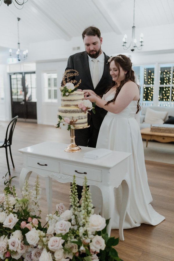 AngelaBrushePhotography_WEDDING_260726_R&J_SNEAKPEEKS-163.jpg