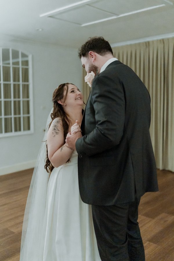 AngelaBrushePhotography_WEDDING_260726_R&J_SNEAKPEEKS-177.jpg