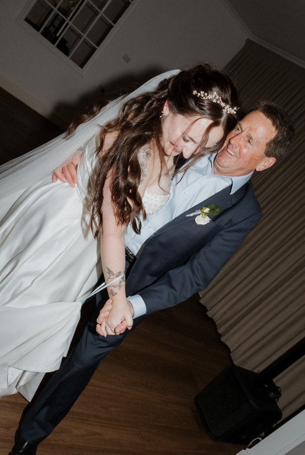 AngelaBrushePhotography_WEDDING_260726_R&J_SNEAKPEEKS-185.jpg