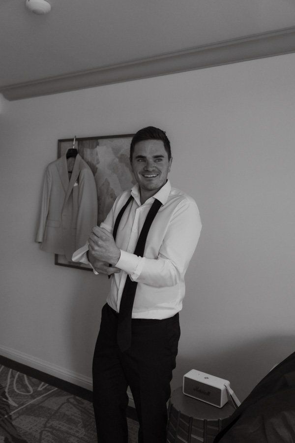 AngelaBrushePhotography_WEDDING_010826_J&T_SNEAKPEEKS-5.jpg