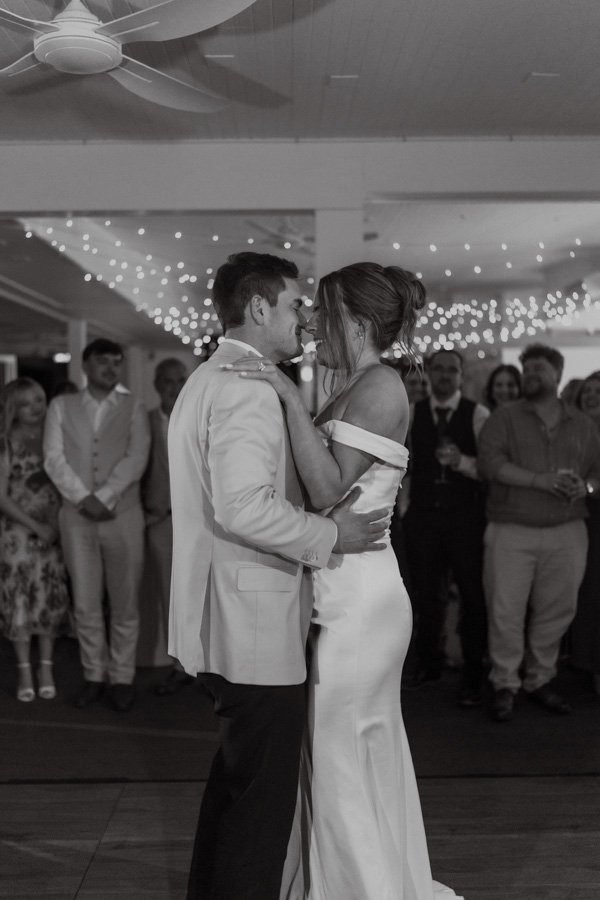 AngelaBrushePhotography_WEDDING_010826_J&T_SNEAKPEEKS-204.jpg