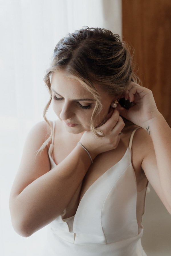 AngelaBrushePhotography_WEDDING_A&J_210826_SNEAKPEEKS-41.jpg