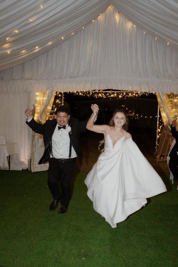 AngelaBrushePhotography_WEDDING_A&J_210826_SNEAKPEEKS-143.jpg