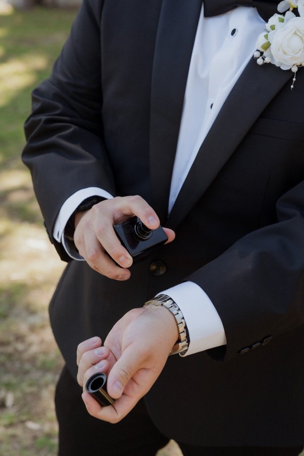 AngelaBrushePhotography_WEDDING_A&J_210826_SNEAKPEEKS-12.jpg