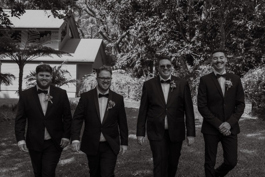 AngelaBrushePhotography_WEDDING_L&D_270826_SNEAKPEEKS-24.jpg