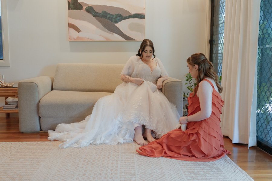 AngelaBrushePhotography_WEDDING_L&D_270826_SNEAKPEEKS-34.jpg
