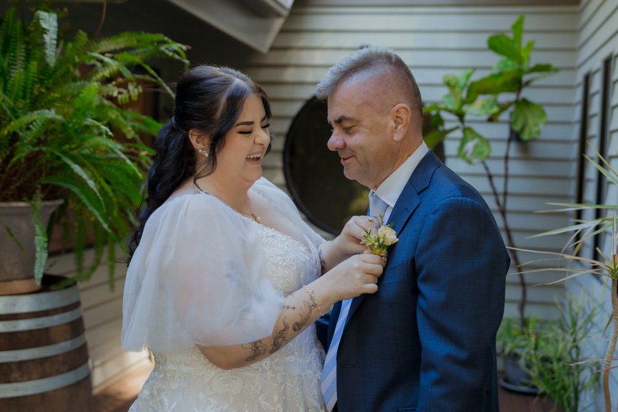 AngelaBrushePhotography_WEDDING_L&D_270826_SNEAKPEEKS-40.jpg