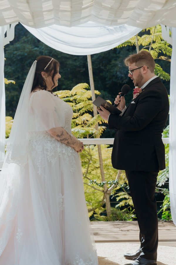 AngelaBrushePhotography_WEDDING_L&D_270826_SNEAKPEEKS-60.jpg