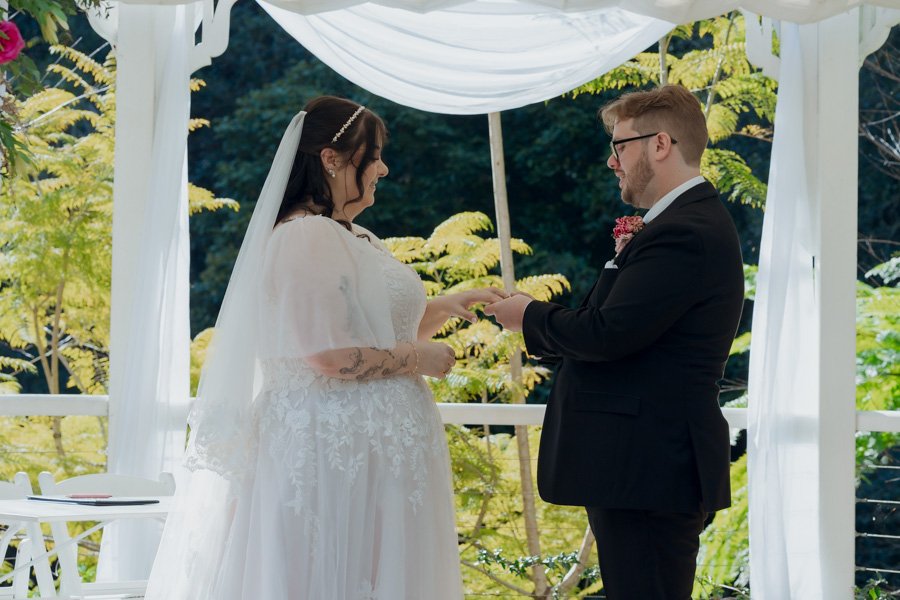 AngelaBrushePhotography_WEDDING_L&D_270826_SNEAKPEEKS-64.jpg