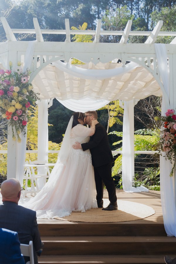 AngelaBrushePhotography_WEDDING_L&D_270826_SNEAKPEEKS-65.jpg