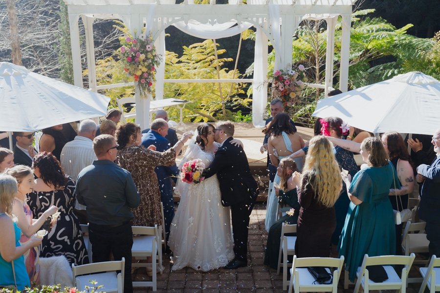 AngelaBrushePhotography_WEDDING_L&D_270826_SNEAKPEEKS-71.jpg