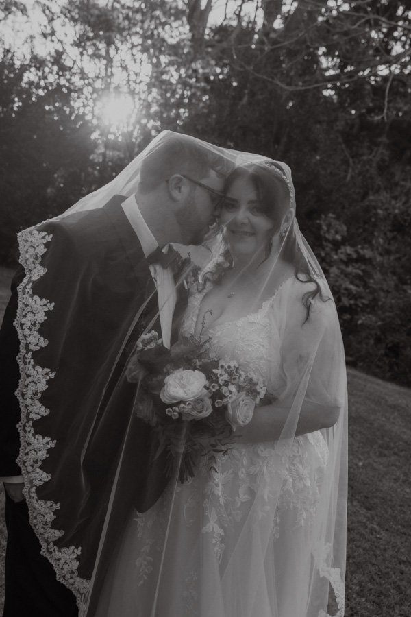 AngelaBrushePhotography_WEDDING_L&D_270826_SNEAKPEEKS-115.jpg