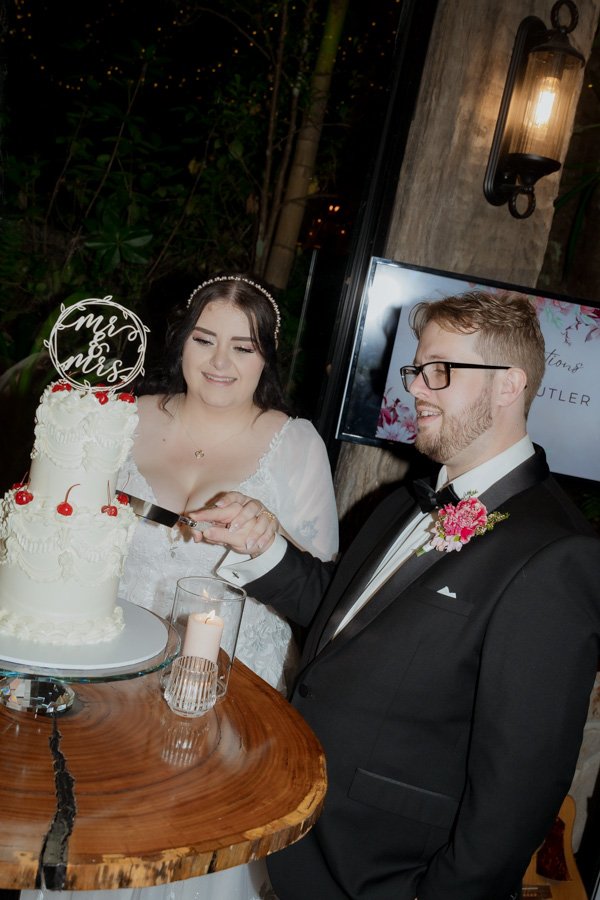 AngelaBrushePhotography_WEDDING_L&D_270826_SNEAKPEEKS-125.jpg