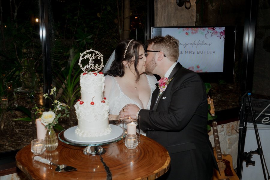AngelaBrushePhotography_WEDDING_L&D_270826_SNEAKPEEKS-126.jpg