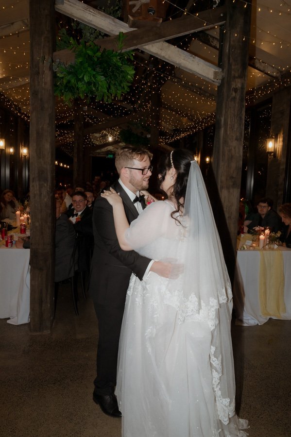 AngelaBrushePhotography_WEDDING_L&D_270826_SNEAKPEEKS-149.jpg