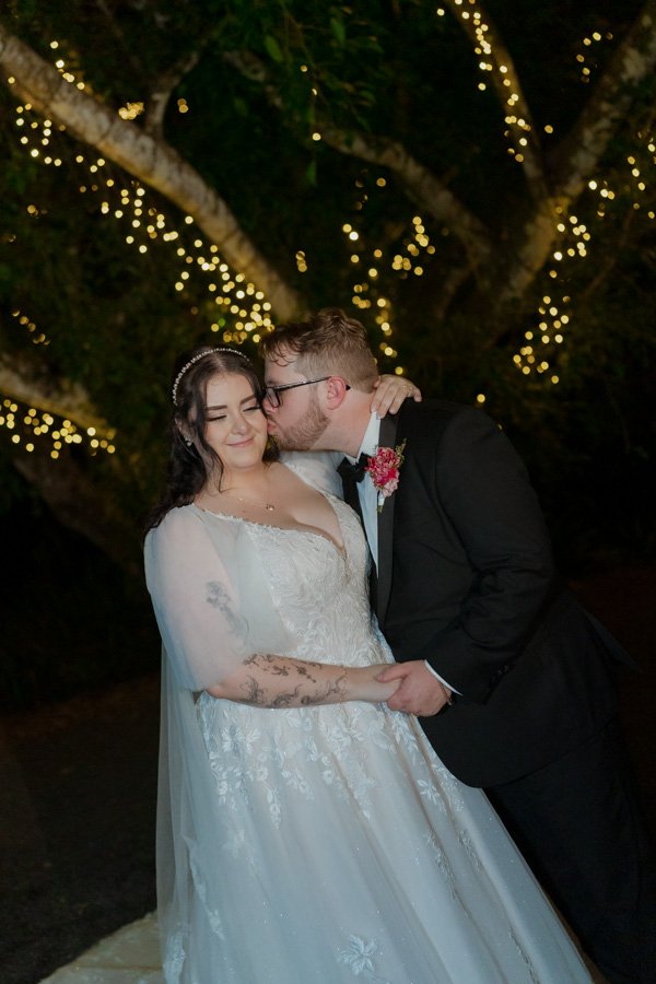 AngelaBrushePhotography_WEDDING_L&D_270826_SNEAKPEEKS-157.jpg