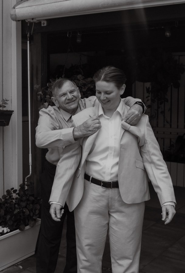 AngelaBrushePhotography_WEDDING_B&S_290826_SNEAKPEEKS-4.jpg